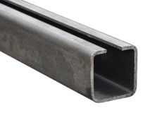 CEOWNIK STALOWY PÓŁZAMKNIĘTY 80x80x27.5x5.0 GATUNEK S235 DLUGOŚĆ 7mb